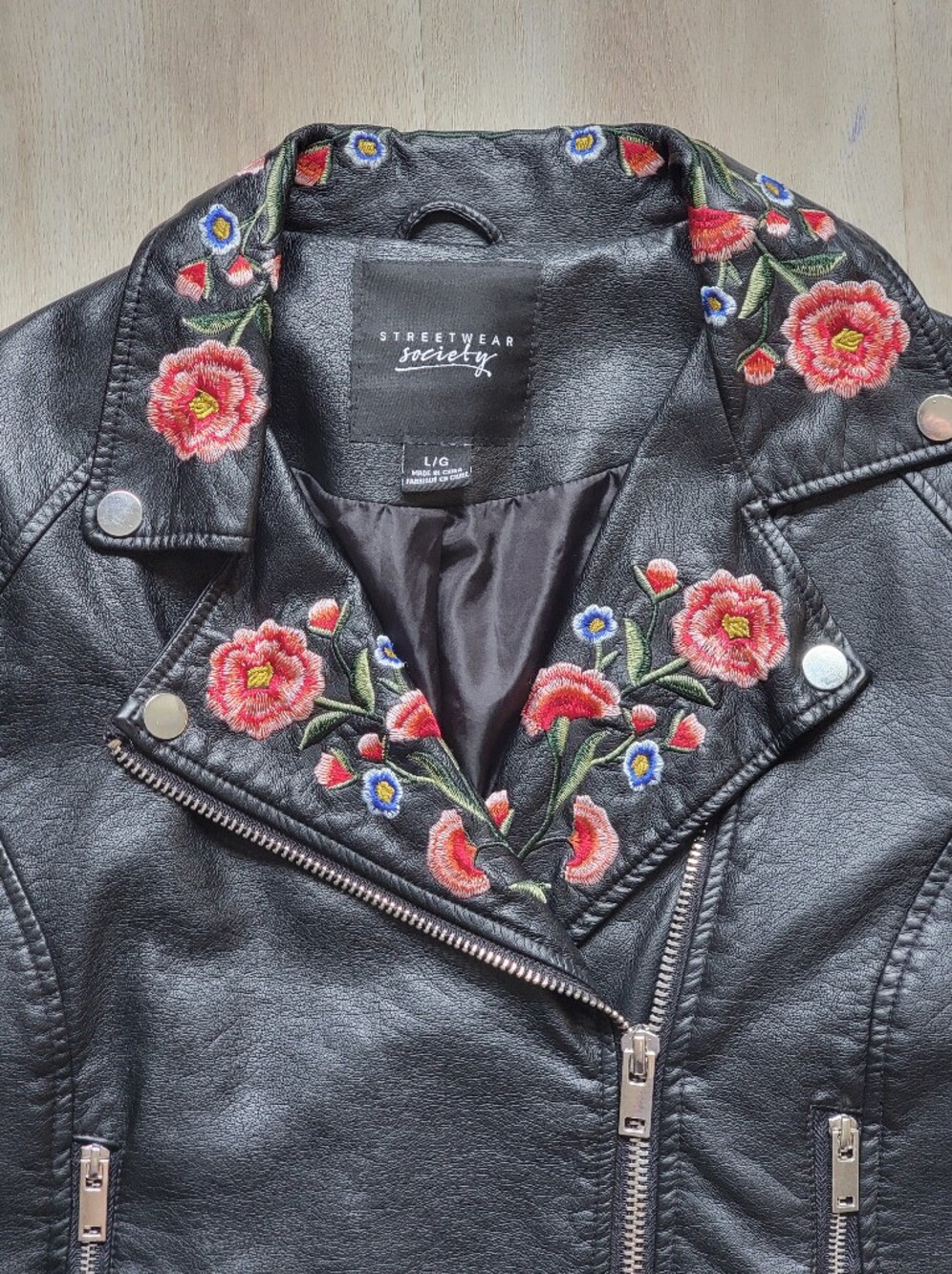 Streetwear Society Floral Embroidered Faux Leather Moto Biker Boho Jacket Size L - Picture 4 of 16